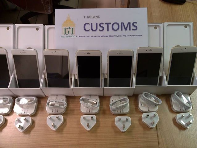 iPhone-6-customs